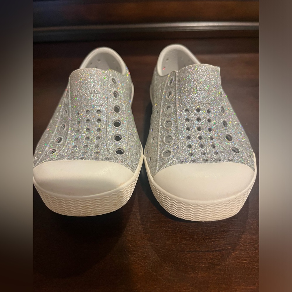 Native silver glitter